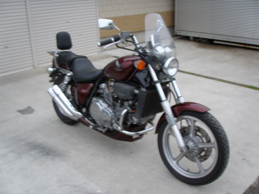 Купить мотоцикл Honda V45 Magna 1988 фото 5